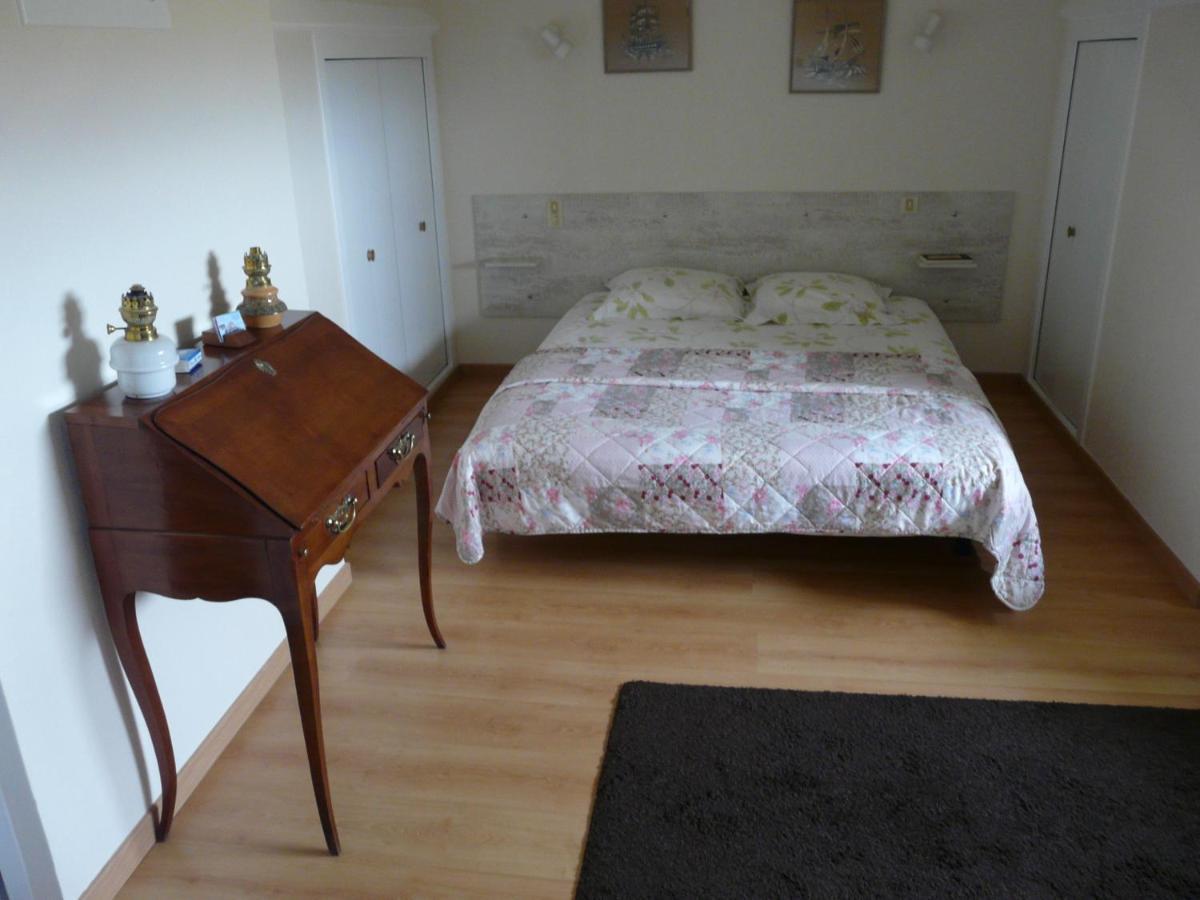 Mamoucafecouette Bed and Breakfast Roz-sur-Couesnon Esterno foto